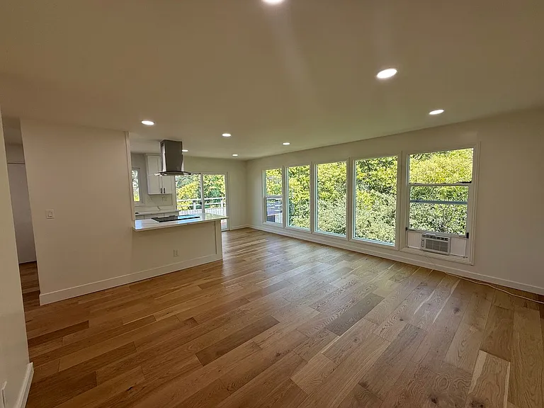 40 & 42 Leafwood Cir — Photo 5