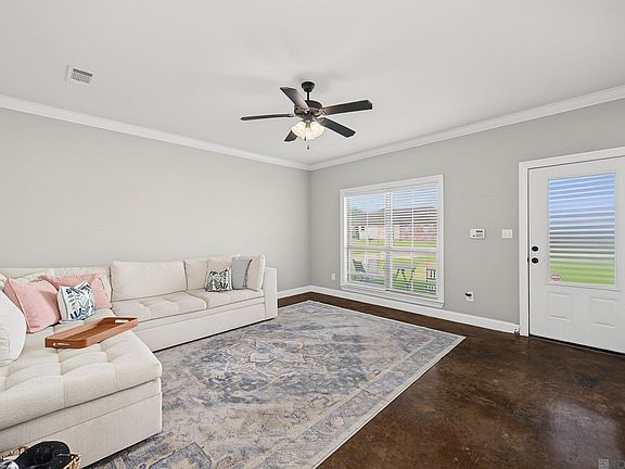 3rd image of 32430 Creek Pointe Dr