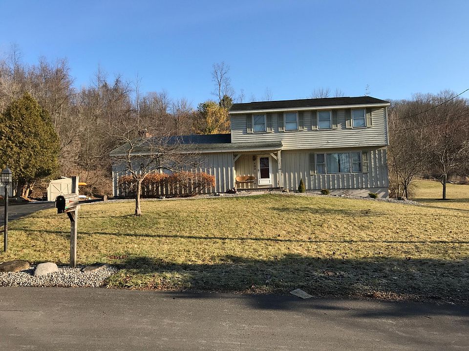 1st image of 102 Aladdin Dr