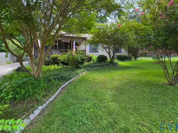 9329 Edington Dr, North Chesterfield, VA 23237