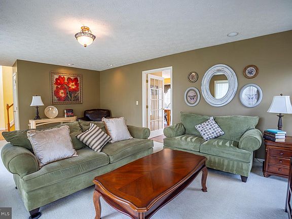 5th image of 2035 Farragut Dr