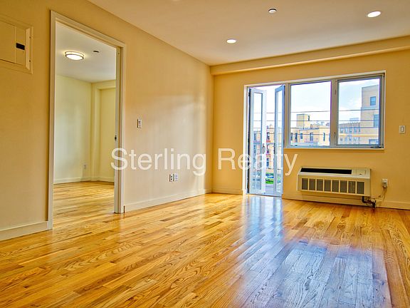 4th image of 2315 Astoria Blvd #3D