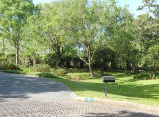 4 Regent Ct, Sugar Land, TX 77478