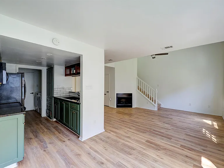 512 Eberhart Ln #1403 — Photo 20