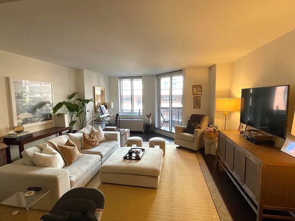 333 Rector Pl APT 611