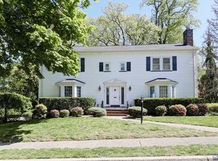 75 Hamilton Ave, Hasbrouck Heights, NJ 07604