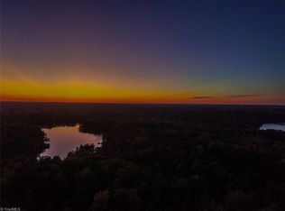 210 Decoy Dr, Roxboro, NC 27574