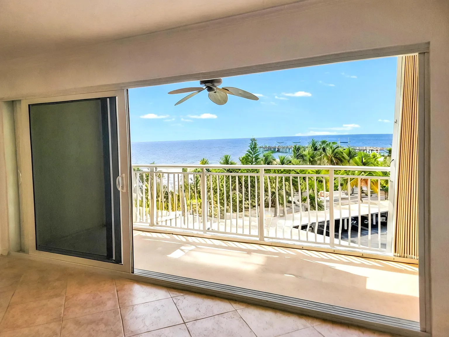 2 bed, 2.0 bath, 1290 sqft, $4,200 — Photo 2