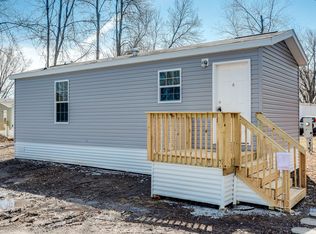 26 Edgemore Dr, Osseo, MN 55369