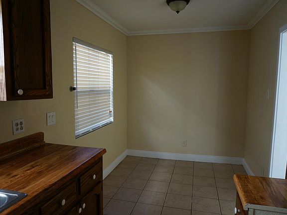 5th image of 12526 Menlo Ave APT B