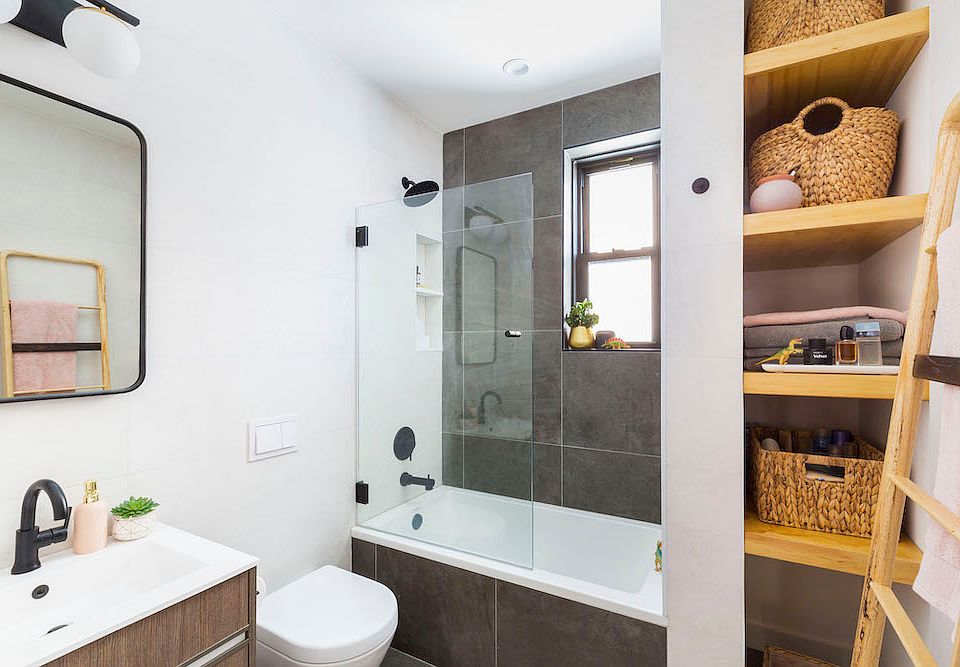 1st image of 345 Montgomery St APT 2A
