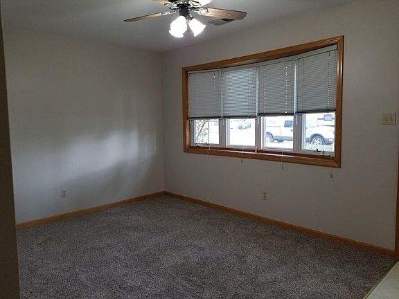 3rd image of 18 N Cavender St