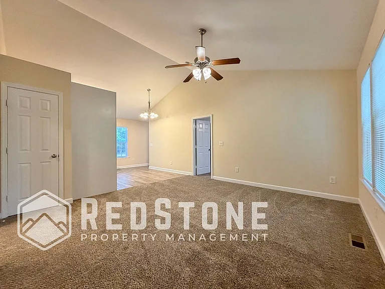 2621 Trail Five — Photo 4