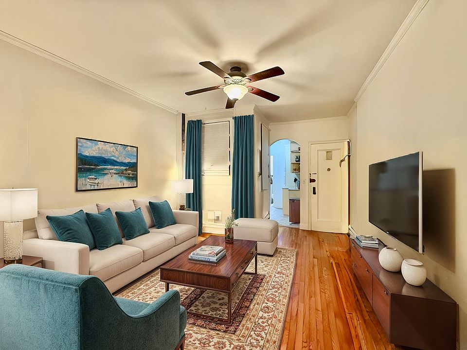 1st image of 213 E 88th St #3B