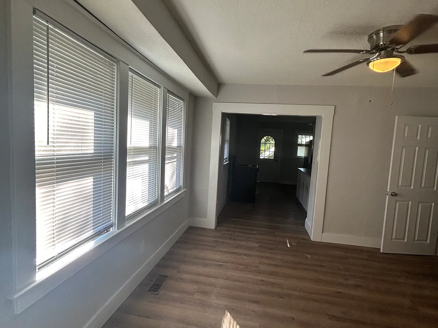 4 bed, 2125 sqft, $3,300 — Photo 3