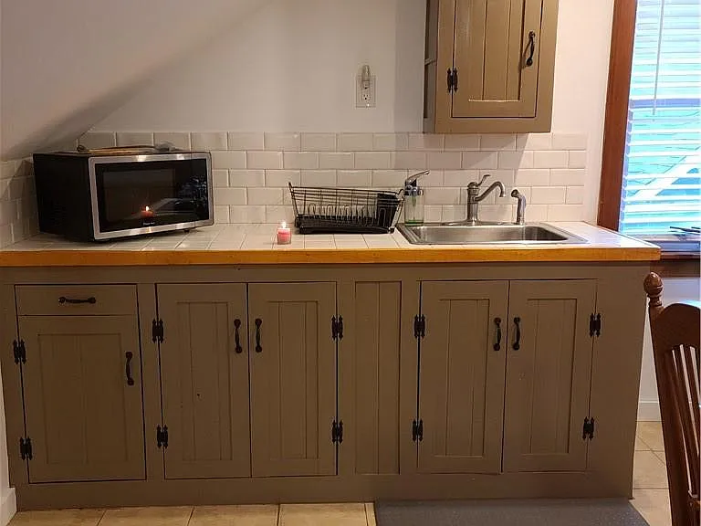101 Ridge St — Photo 2
