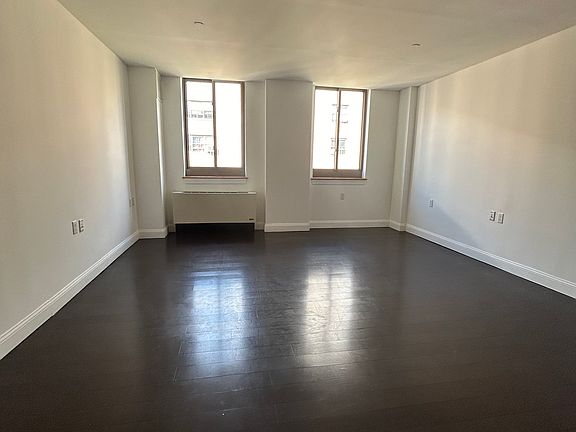 4th image of 327 E 101st St APT 8A