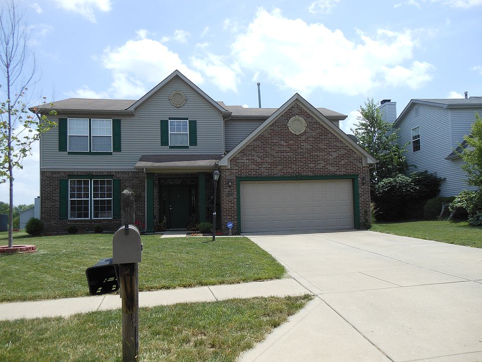 Great home in Center Grove