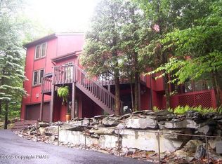 1189 Kensington Dr, East Stroudsburg, PA 18301
