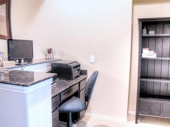 3rd image of 321 Bluefinch Dr
