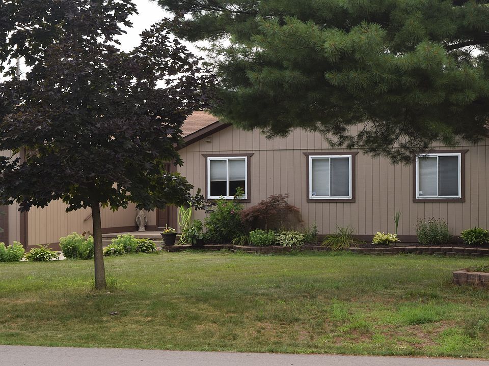 1st image of 20753 Van Buren St