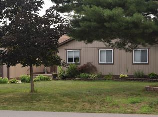 20753 Van Buren St, Southfield, MI 48033