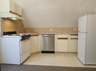 13 Rich St FLOOR 3, Waltham, MA 02451
