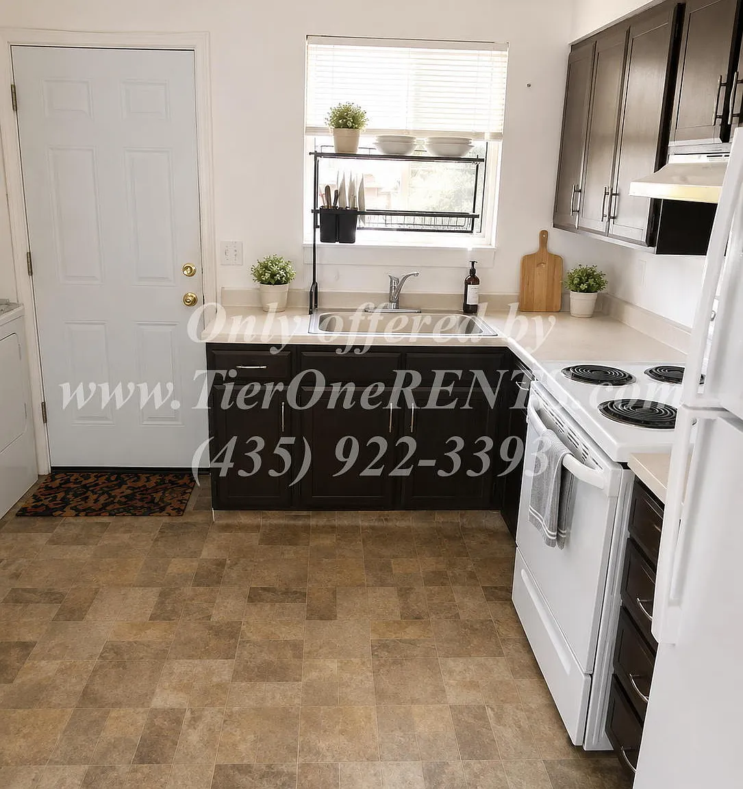 2 bed, 1.0 bath, 900 sqft, $1,295 — Photo 4