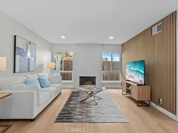 8222 Baldwin Cir, Buena Park, CA 90621