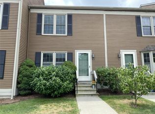 8 Whitney Ln #8, Glastonbury, CT 06033