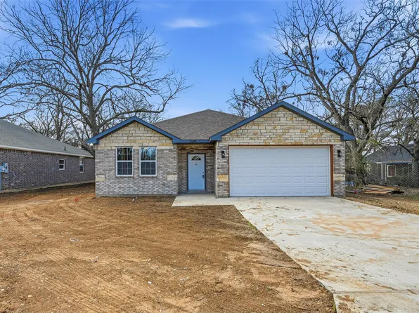 306 Lewis St, Cleburne, TX 76031