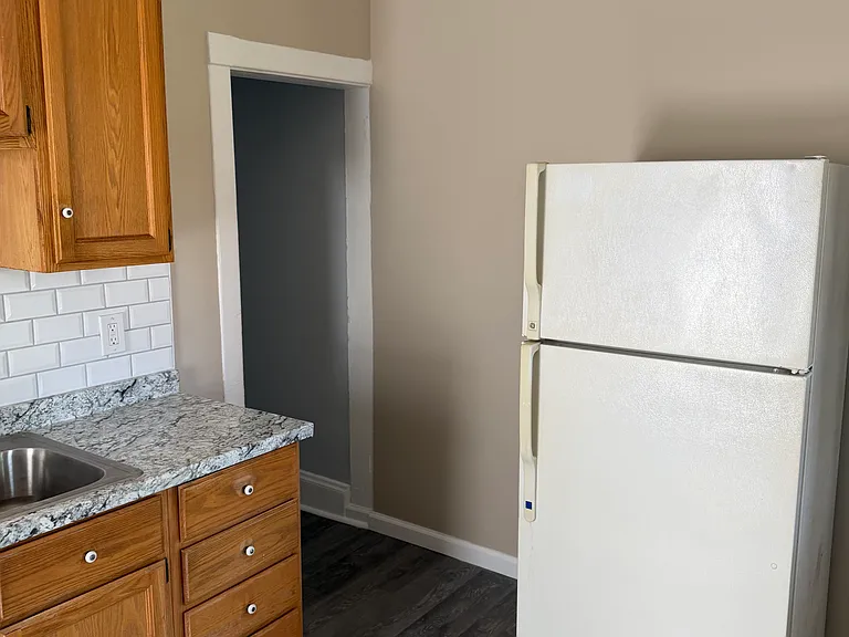 2514 Derry St #2 — Photo 2
