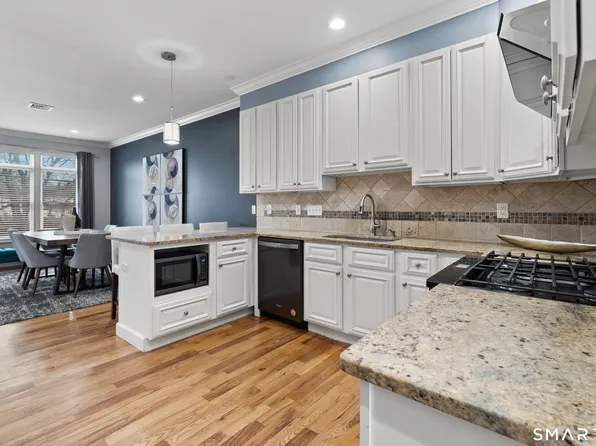 130 Brentwood Avenue, Fairfield, CT 06825