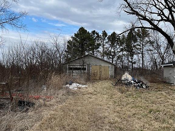 5th image of 847 S 30th St