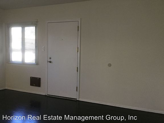 5th image of 10637 Crenshaw Blvd APT 3