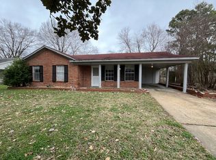 38 Hillbrook Dr, Southaven, MS 38671