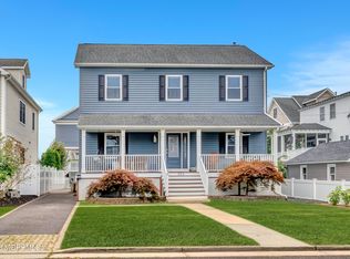 393 E Virginia Ave, Manasquan, NJ 08736