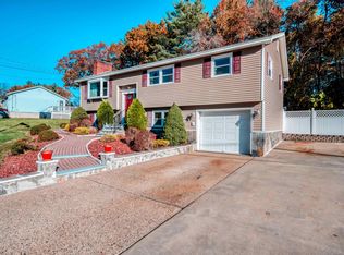 41 Carol Ave, Salem, NH 03079
