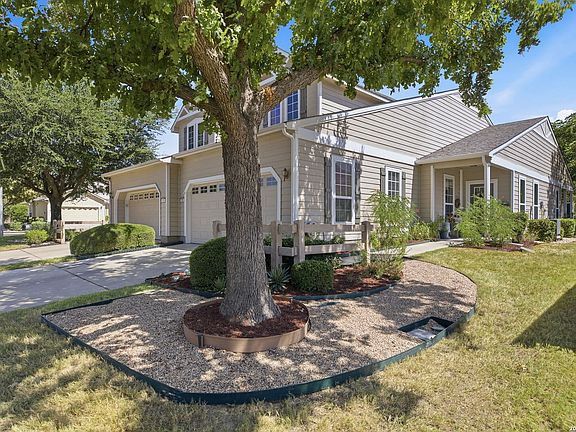 3rd image of 103 NASSAU CIR