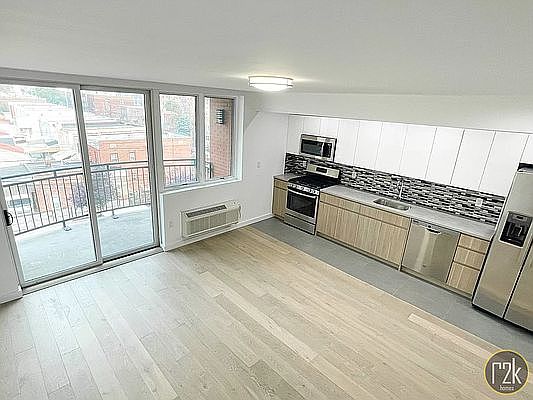 2nd image of 28-16 21st St #5B
