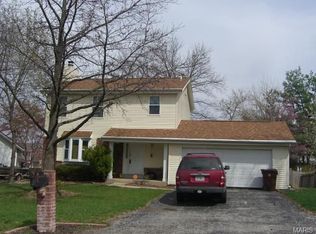 10 Shagbark Ct, Saint Peters, MO