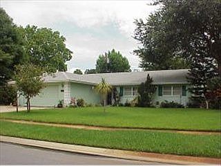 5th image of 2612 Applewood Dr