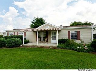 224 White Ash Cir, Hendersonville, NC 28739