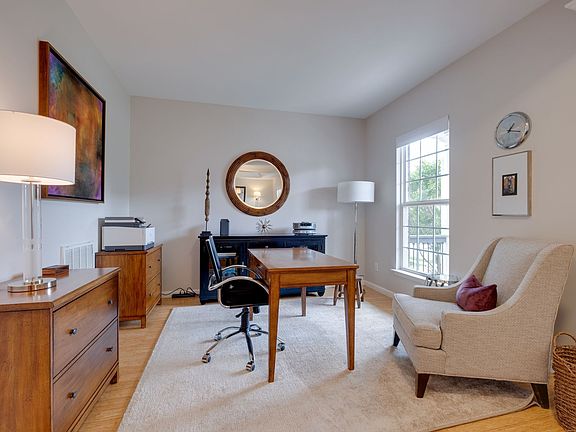 5th image of 3020 Brookview Forest Dr