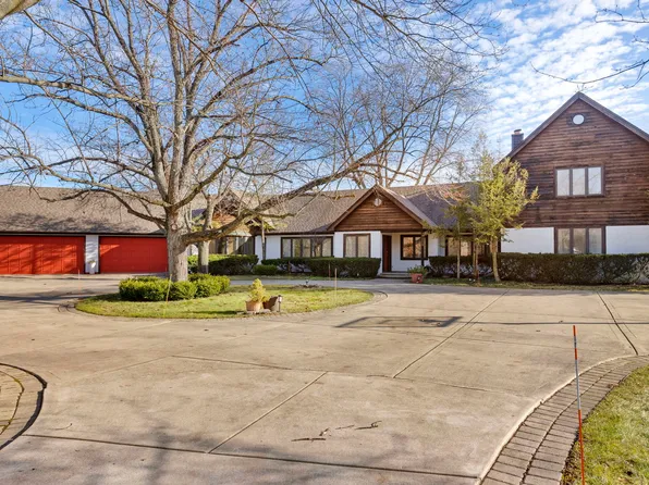 1225 Studio Ln, Riverwoods, IL 60015