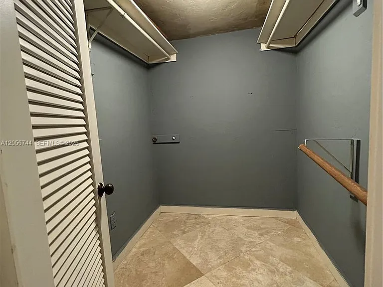 5825 Collins Ave #9C — Photo 52