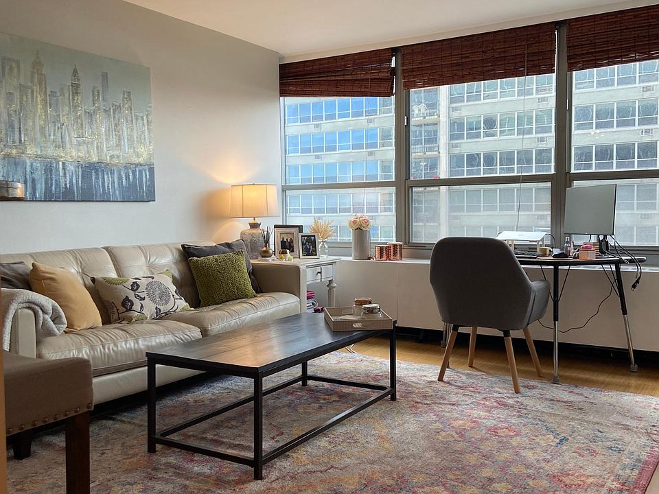 1st image of 3550 N Lake Shore Dr APT 623