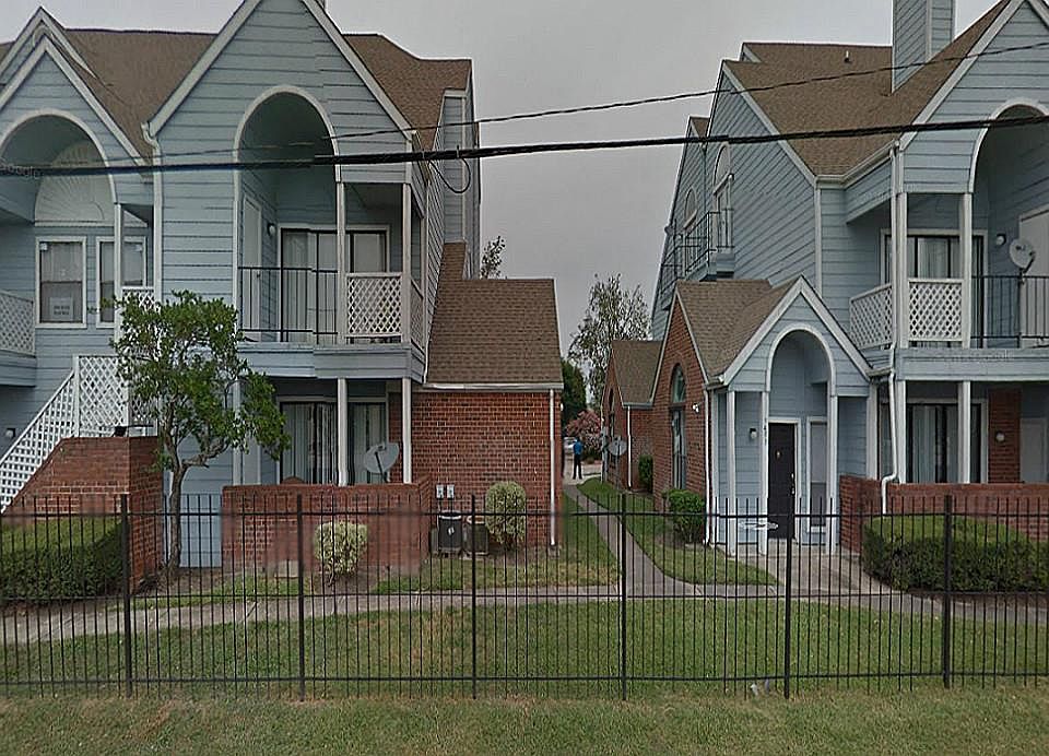 1st image of 14550 Fonmeadow Dr APT 1506