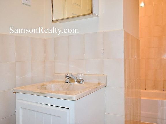 5th image of 108 Ives St APT 1R