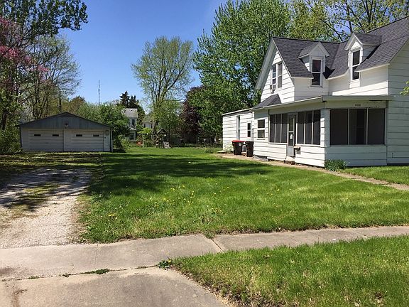 3rd image of 334 S John St